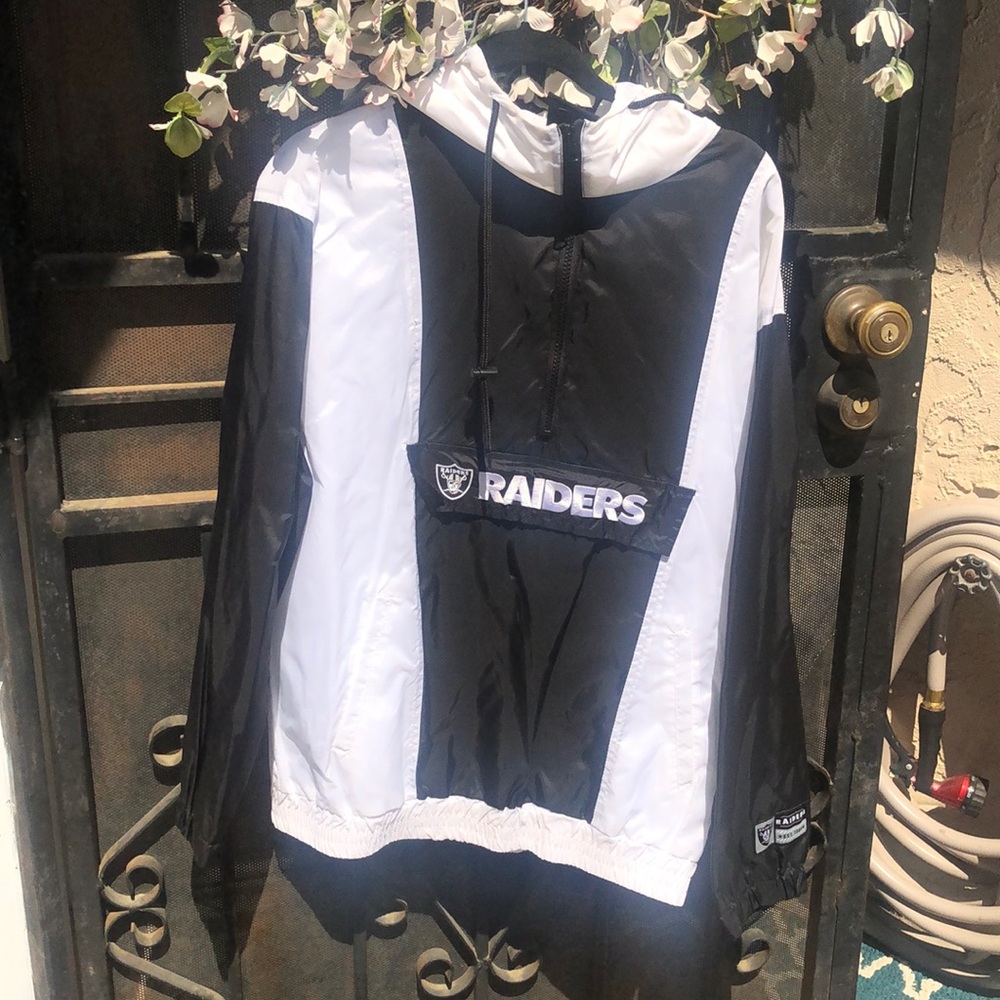 Raider black and white windbreaker jacet